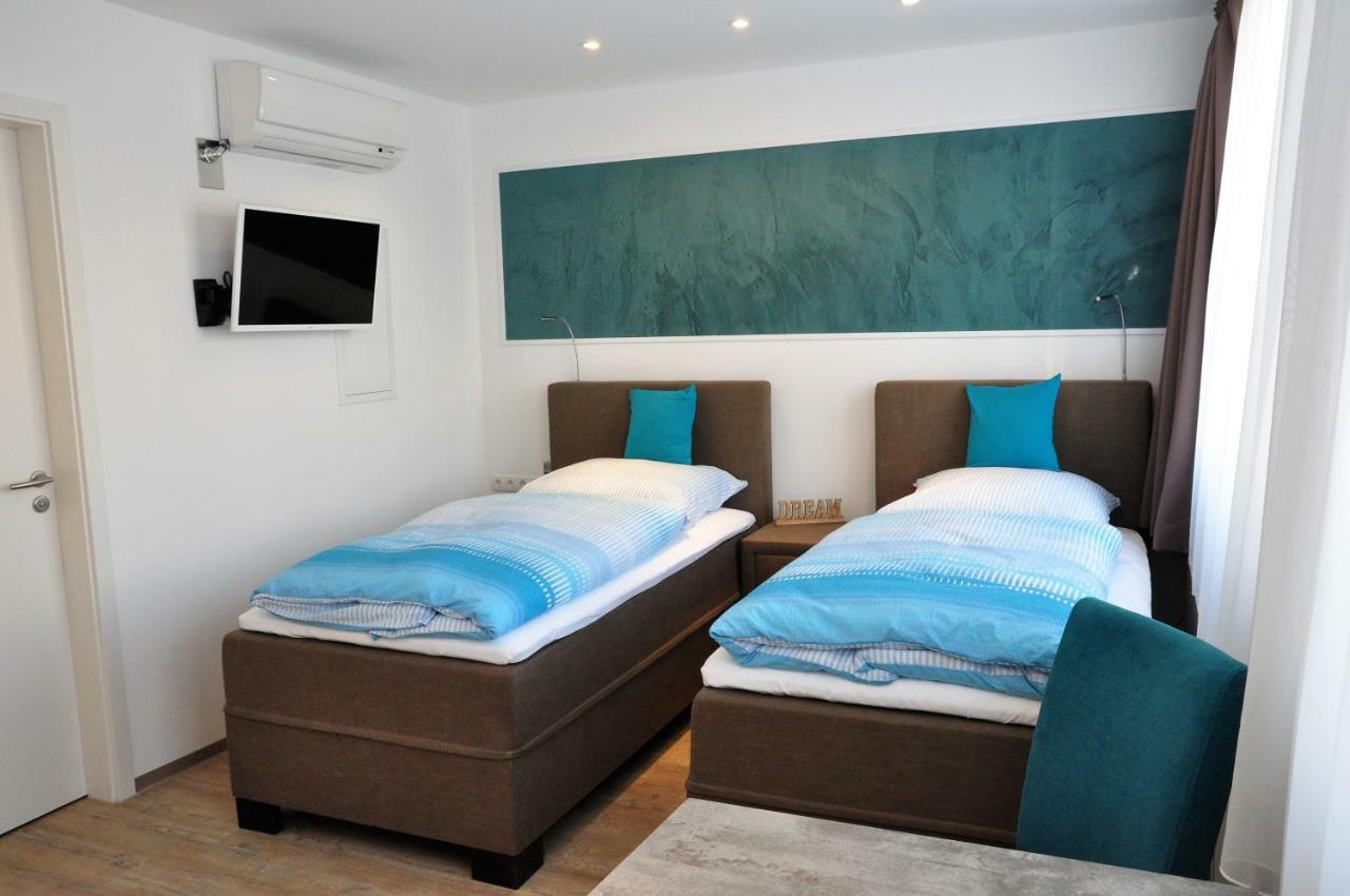 Apartments Am Freizeitpark Kriftel Екстериор снимка