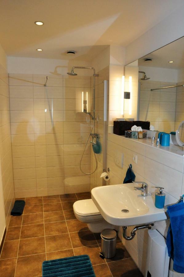 Apartments Am Freizeitpark Kriftel Екстериор снимка
