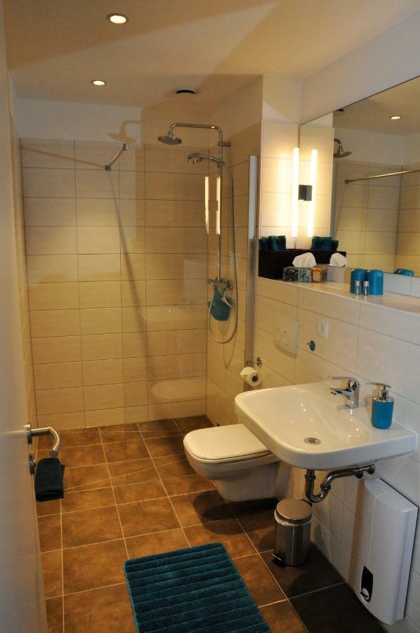 Apartments Am Freizeitpark Kriftel Екстериор снимка